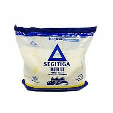 Tepung Segitiga Biru 1/2 kg